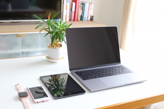 マルチデバイスに対応した被リンクチェックツールの利用シーン