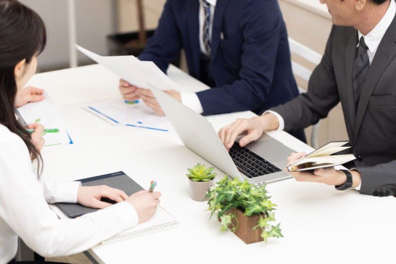 企業がLLMO対策に取り組むイメージ