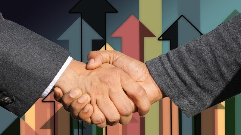 オウンドメディアで採用に成功した企業5社【効果的な運営のコツも紹介】 