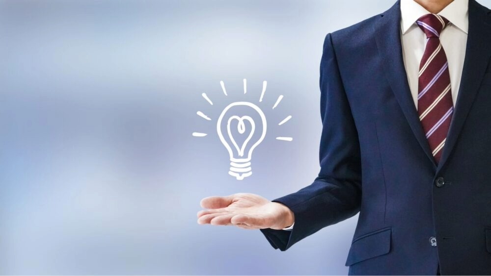 コンテンツマーケティングの目的を明確にし、独自のコンテンツ制作に欠かせないアイデアの発想を象徴するイメージ。